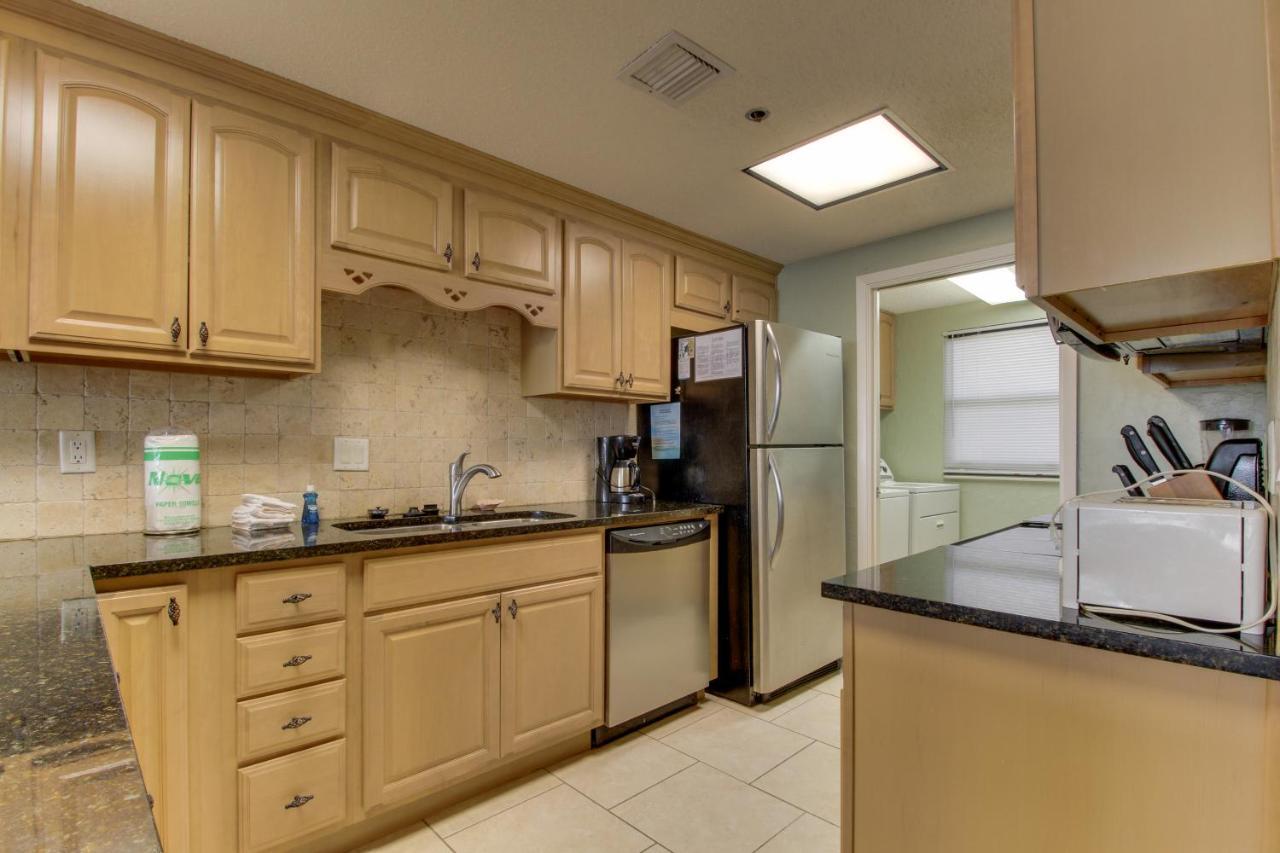 Navarre Towers Condos 외부 사진